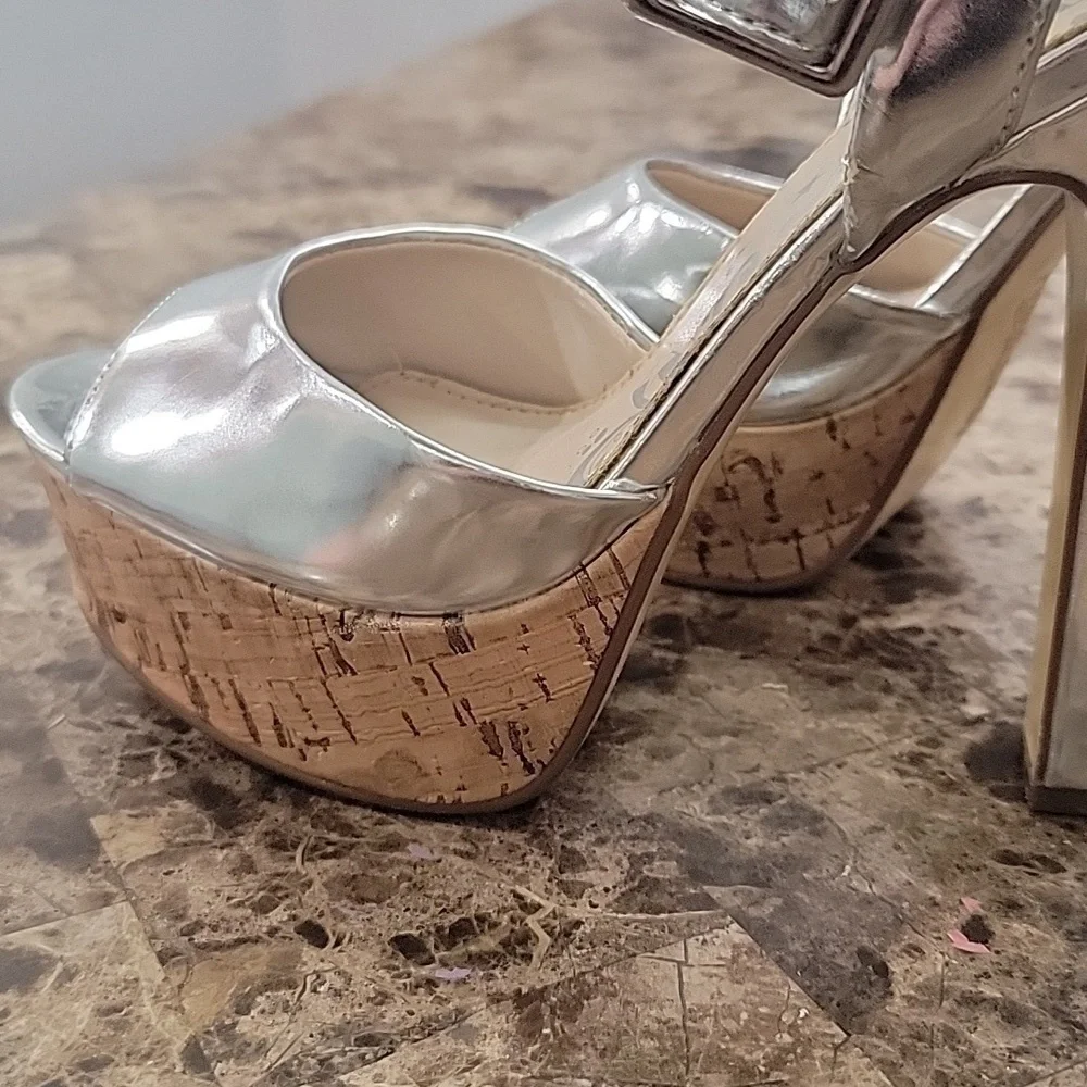 ✨️ Brash Womens Silver Faux Leather Metallic Heels Shoes 7 Medium